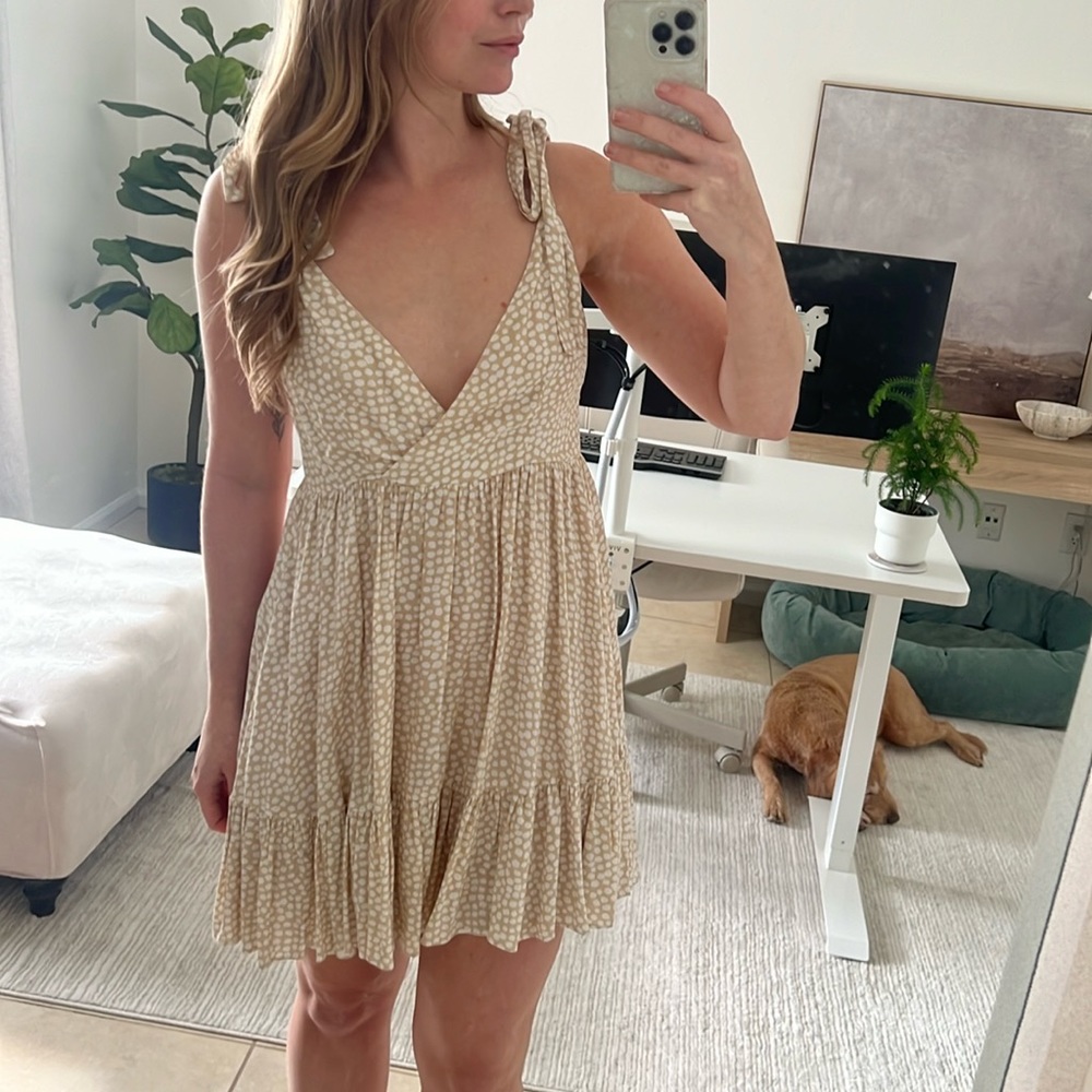 Étiquette mini dress